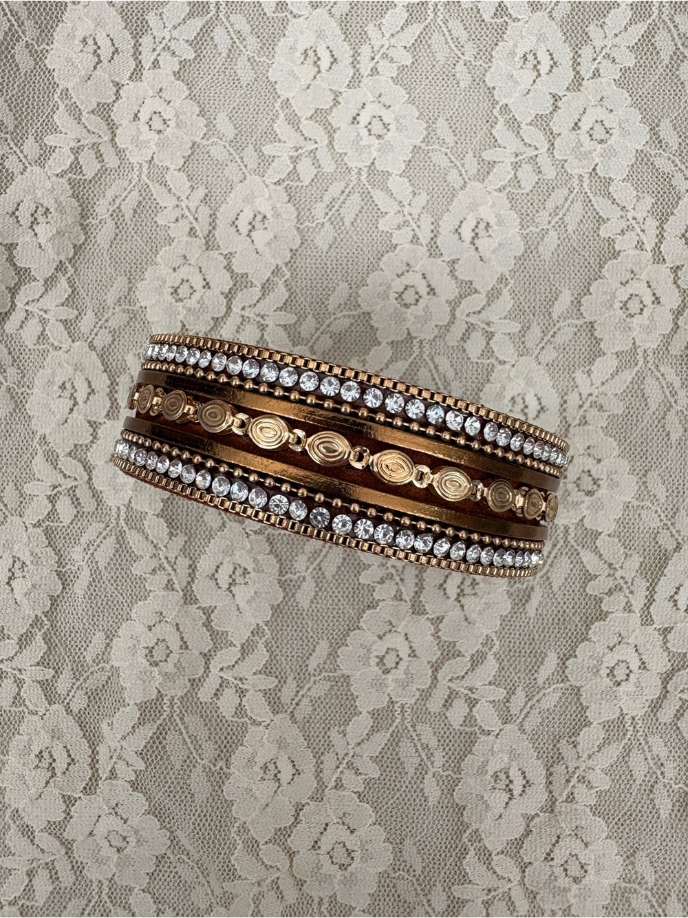 Sparkling Boho Bracelet Rhinestone & Leather | Magnetic Closure